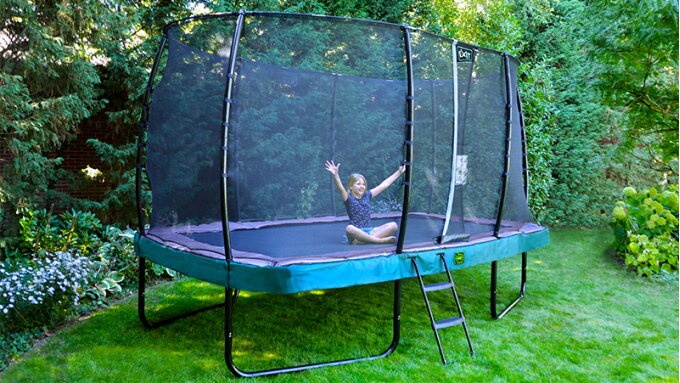 Ein Bodentrampolin oder ein Trampolin auf Füßen?