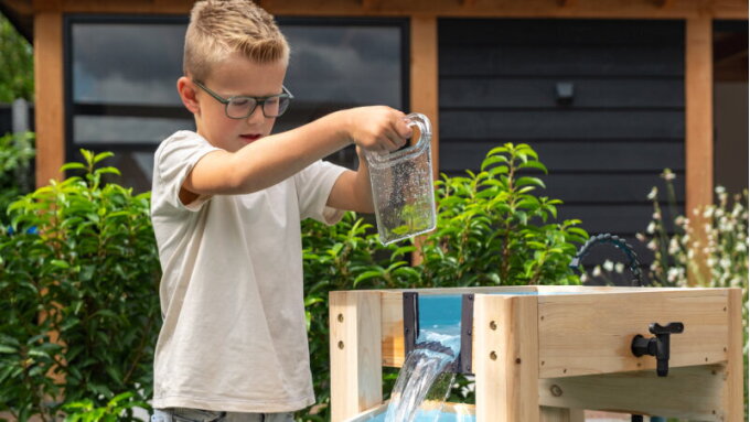 Water, spetterend speelplezier &eacute;n leren komen samen in de AquaFlow