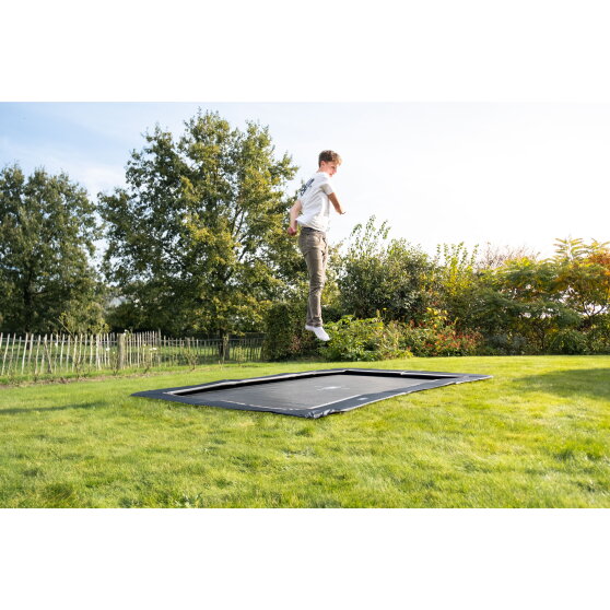 EXIT InTerra ebenerdige sports Trampolin 244x366cm - schwarz